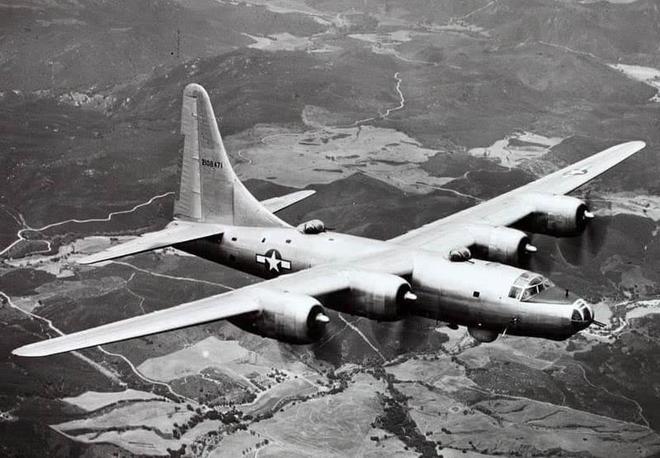 泛亚电竞电光朝露——联合B-32“统治者”轰炸机的二战岁月(图1)