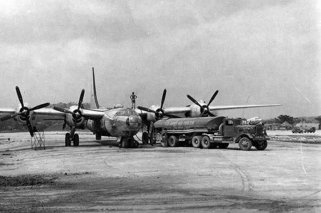 泛亚电竞电光朝露——联合B-32“统治者”轰炸机的二战岁月(图15)