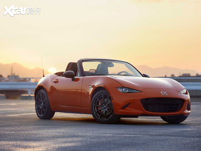 泛亚·电竞(中国)官方网站AZ-1 史上唯一鸥翼门K-Car跑车(图2)