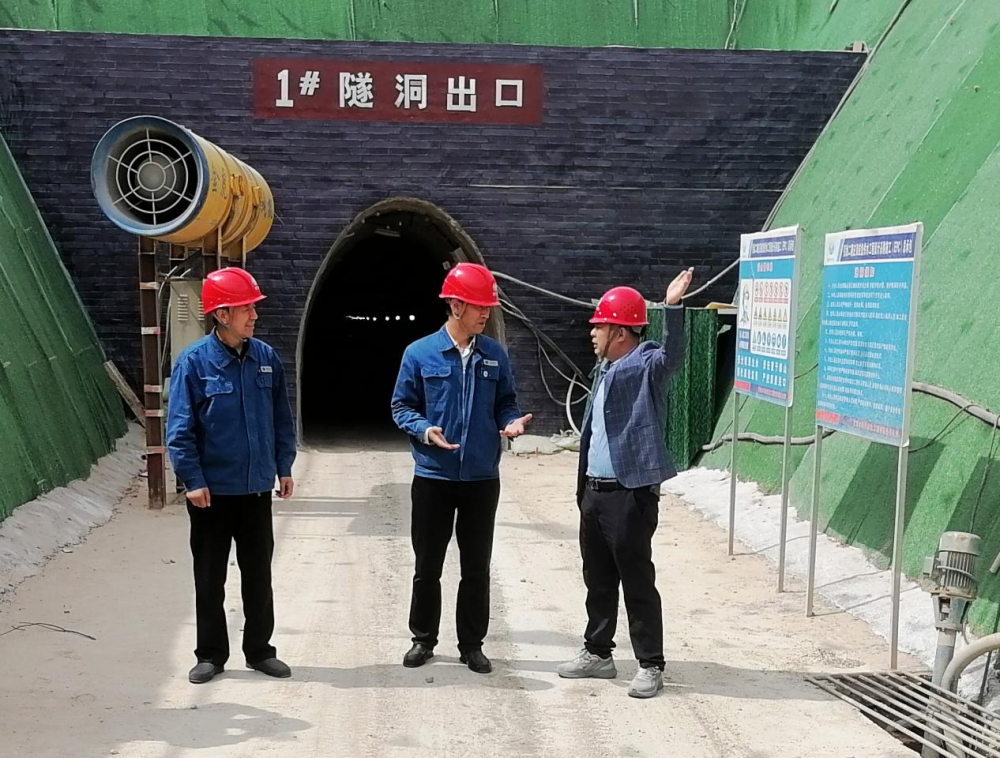 泛亚·电竞(中国)官方网站甘肃平凉：全力保障重点工程用电(图1)