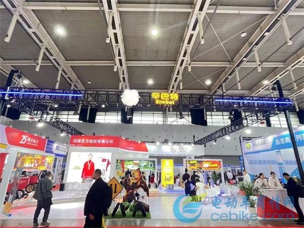 泛亚·电竞(中国)官方网站产品矩阵多元创新技术领跑！辛巴特轮胎“四大神兽系列”产(图2)