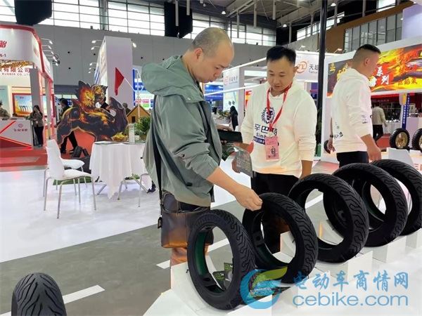 泛亚·电竞(中国)官方网站产品矩阵多元创新技术领跑！辛巴特轮胎“四大神兽系列”产(图6)
