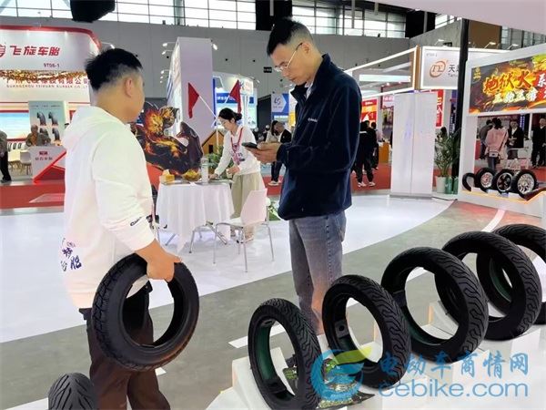 泛亚·电竞(中国)官方网站产品矩阵多元创新技术领跑！辛巴特轮胎“四大神兽系列”产(图7)